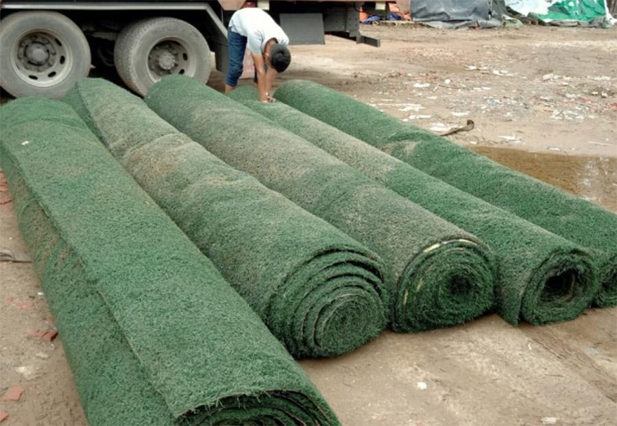Thảm cỏ nhân tạo thanh lý giá rẻ nhất thi trường | Vật Liệu Nhà Xinh